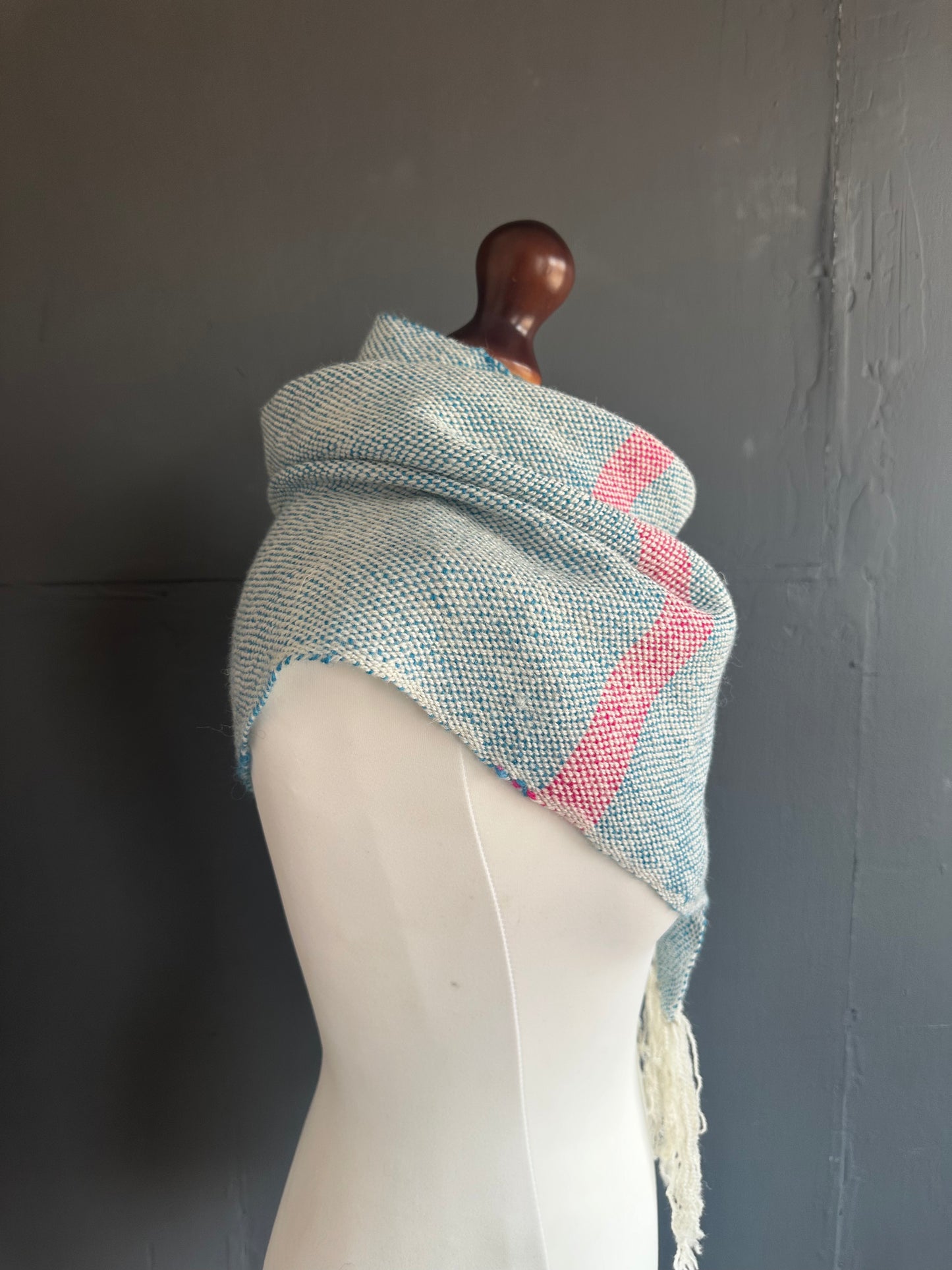 Hand woven single stripe 100% wool shawl